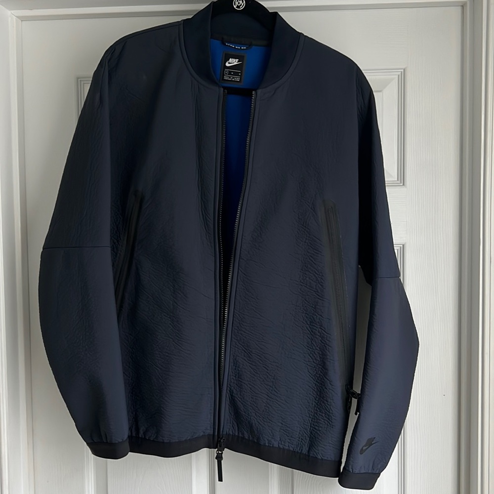 Nike Mens Woven Track Jacket Size M Navy Blue style # 928561-475